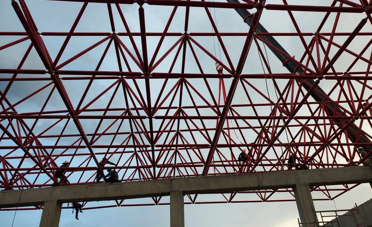Space frame — District 7 sports hall