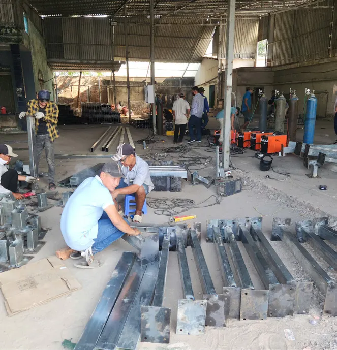 Cliplock re-roofing, 4 workshops — Ben Luc 7